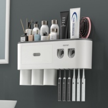 梦妮（Mengni）牙刷置物架免打孔壁挂式漱口杯套装浴室刷牙杯牙膏收纳盒卫生间牙缸洗漱用品 三杯款【灰色】